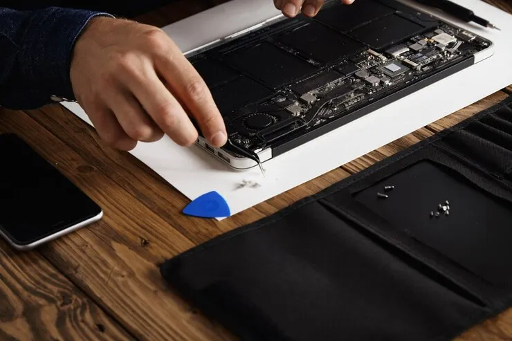 Laptop battery replacement near Rahatani, Ravet, Pimple Saudagar, Kalewadi, Wakad, Pimpri Chinchwad, Pcmc, Thergaon, Aundh, Nigadi